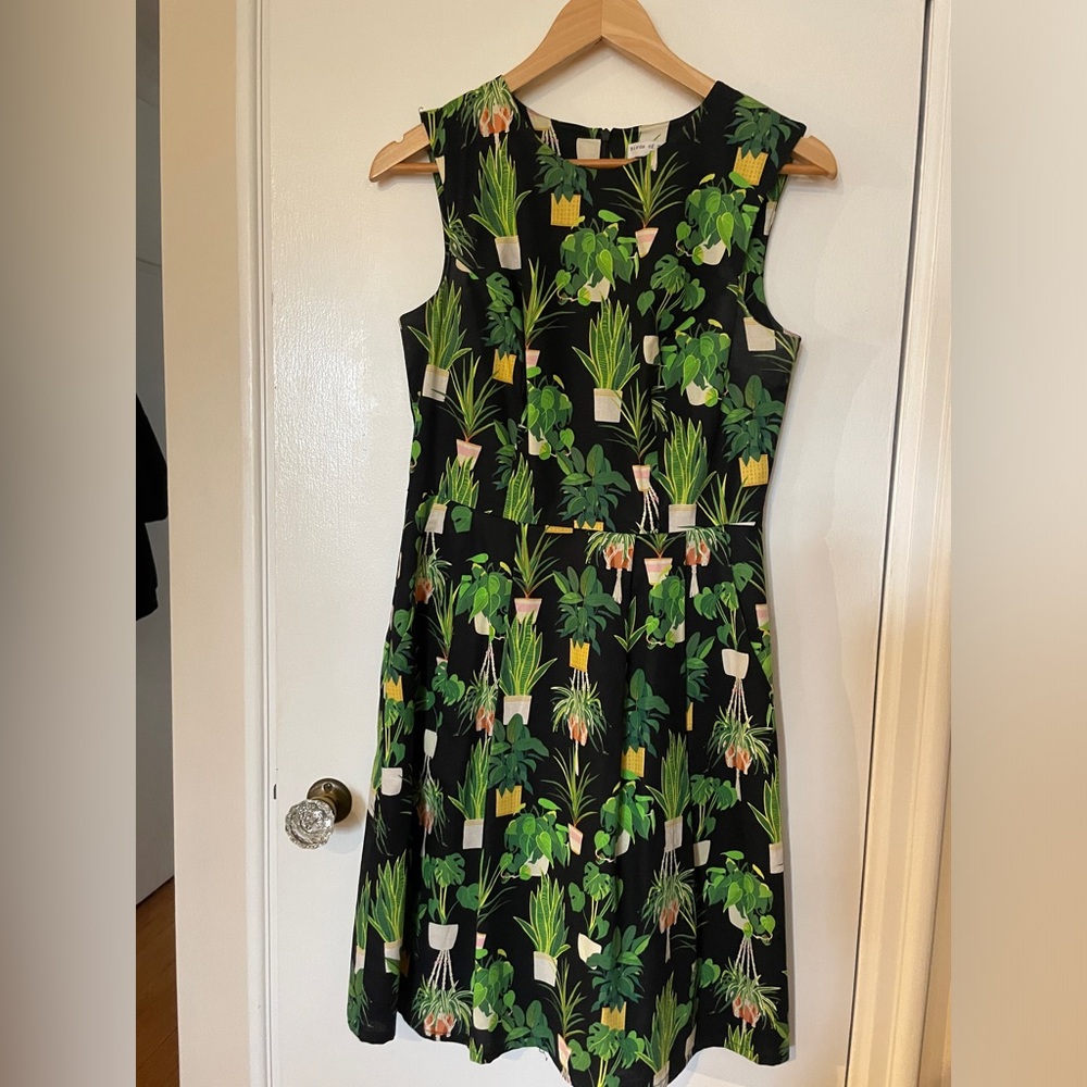 Birds of North America Dress - size 8